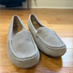 Vionic Debbie Suede Gray Loafers Sz 9